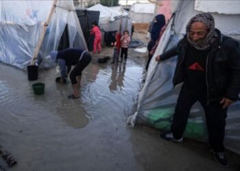 حرب الشتاء القارص تُغرق الخيام بغزة..والمرحلة الثانية لإتفاق الهدنة يقترب من التنفيذ