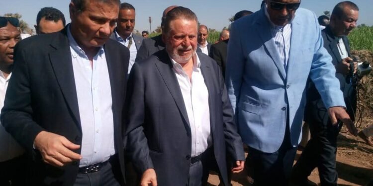 محافظ البنك المركزى المصرى ووزير الزراعة ومحافظ أسوان يتفقدون عدد من المشروعات التنموية والخدمية فى قرى مركز ومدينة نصر النوبة