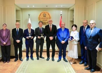 وزير التربية والتعليم يبحث مع وفد البرلمان الياباني سبل مواصلة تعزيز التعاون المشترك في مجال التعليم قبل الجامعي