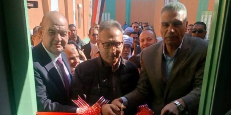 محافظ أسوان يشهد إحتفالية الأورمان والبنك الأهلى بقرية بنبان بدراو لتسليم 20 منزل و 21 رأس من الماشية و 10 مشروعات تنموية صغيرة لدعم الأسر الأولى بالرعاية والأكثر إحتياجاً