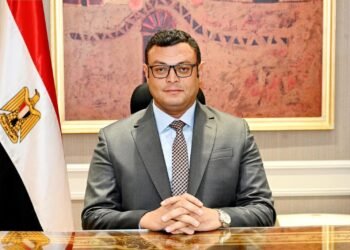 وزير الإسكان يُصدر 30 قرار إزالة لمخالفات بناء بالساحل الشمالي الغربي