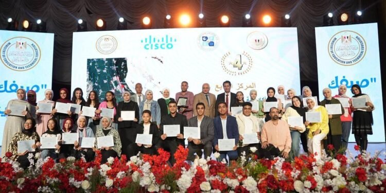 تطوير التعليم بالوزراء» يطلق مبادرة «شتاء رقمي» لتمكين شباب مصر بمهارات المستقبل«شتاء رقمي».. مبادرة وطنية جديدة لتأهيل الشباب لسوق العمل الرقمي