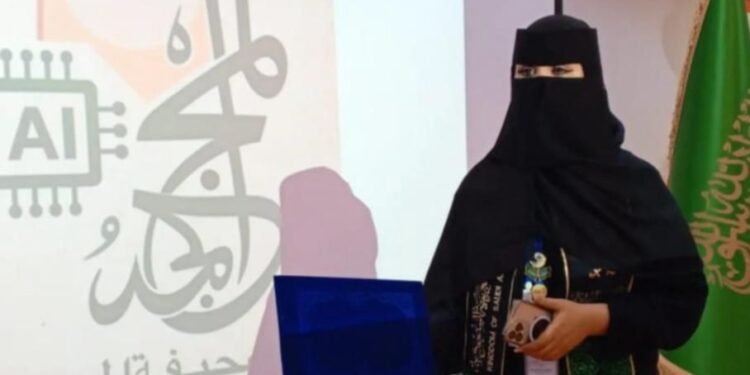 هدى غازي البارودي.. إعلامية وكاتبة تُلهم جيل التقنية والتنمية الذاتية