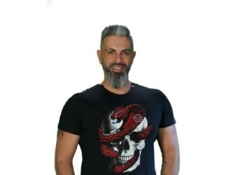 الدي جي جوني عيد المعروف بـ”Dj Spy” ذوق فريد ومهارة عالية في مزج الأغاني