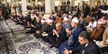 احتفال وزارة الأوقاف بليلة النصف من شعبان قيادات دينية وتنفيذية وتشريعية تشارك في إحياء الليلة بمسجد سيدنا الإمام الحسين