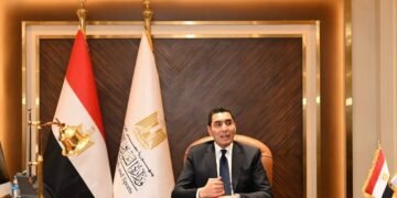 جوهر نبيل يصل مقر الوزارة لمباشرة مهام عمله وزيرًا للشباب والرياضة عقب أداء اليمين الدستورية