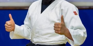 وزير الشباب والرياضة يهنئ صفا سليمان بأول إنجاز تاريخي للجودو المصري في كأس العالم للكبار