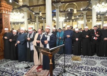 نجوم «دولة التلاوة» يحيون أولى ليالي رمضان بالمساجد الكبرى في أجواء إيمانية مهيبة