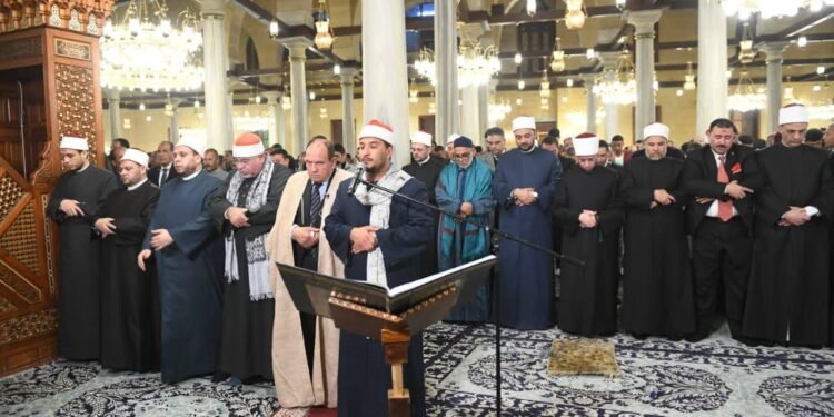 نجوم «دولة التلاوة» يحيون أولى ليالي رمضان بالمساجد الكبرى في أجواء إيمانية مهيبة