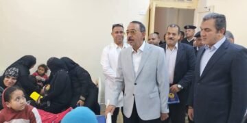 محافظ سوهاج يطمئن على حالات تسمم بمستشفى جرجا ويأمر باتخاذ الإجراءات القانونية تجاه بائع مشروب “البوظة”