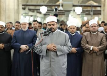 بتوجيهات الإمام الأكبر.. الأزهر يقدِّم الطالب محمد عبد النبي جادو الطالب بكلية الطب كأول طالب جامعي يؤم المصلين في الجامع الأزهر