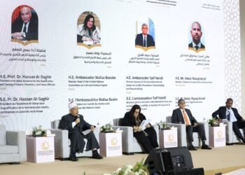 في مؤتمر استثمار الخطاب الديني والإعلامي  يناقش دور المرأة في السلم والأمن