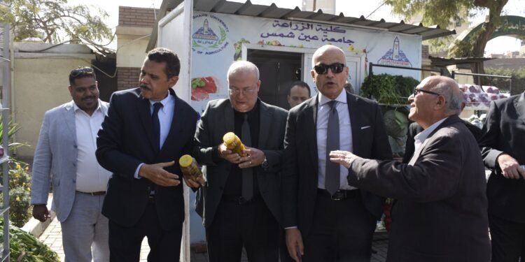 جولة تفقدية في معمل القياس والتقويم والصوب والمعامل التطبيقية والمناحل بكلية الزراعة