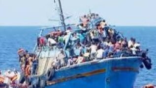 وزارة الخارجية تتابع حادث غرق مركب هجرة غير شرعية كان متجهاً إلى اليونان على متنها مواطنين مصريين