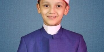 وزير الأوقاف يهنئ الطفل عمر علي بالفوز بالمركز الثاني بمسابقه دبي الدولية للقرآن الكريم