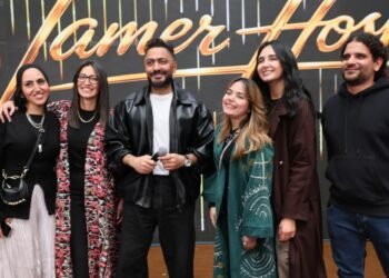 تفاعل جماهيري كبير مع تامر حسني في حفل رمضاني بالقاهرة