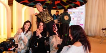 أحمد جمال يشعل خيمة «وناسة» في أكتوبر بباقة من أشهر أغانيه وسط حضور جماهيري كبير