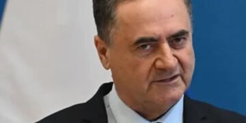 وزير الدفاع الإسرائيلي : مجتبي خامنئي سيلحق بوالده