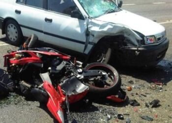 مصرع شاب دهسته سيارة نقل أثناء عبوره شارع سيتي في سوهاج مستقلا موتوسيكل