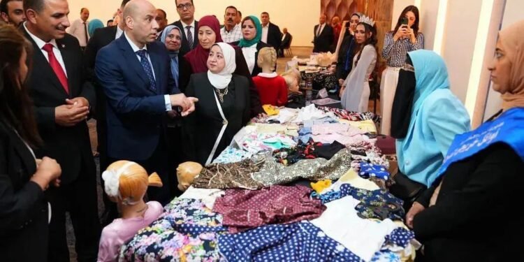 خلال زيارته إلى الإسكندرية.. وزير العمل يشهد ثمار مراكز التدريب المهني وتأهيل الشباب لسوق العمل