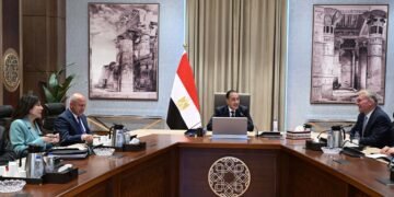 رئيس الوزراء يتابع موقف ترشيد استهلاك المواد البترولية في عدد من المشروعات الحكومية