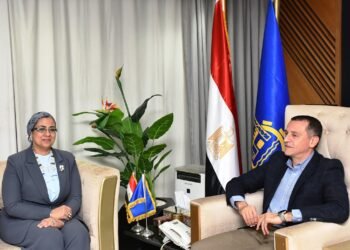 محافظ أسوان: يؤكد على الشراكة الإستراتيجية بين المحافظة والمجلس  القومى للمرأة لتمكين وتعزيز دورها فى مختلف مجالات التنمية