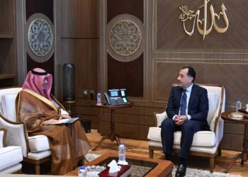 رئيس الوزراء يستقبل سفير خادم الحرمين الشريفين لدى مصر لبحث تعزيز التعاون المشترك