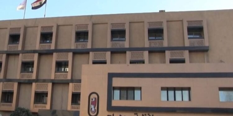 محافظ سوهاج: توريد أكثر من 20 ألف طن قمح و الإلتزام بصرف مستحقات المزارعين .