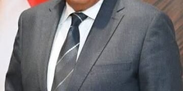 تزامنًا مع احتفالات تحرير سيناء..الدكتور محمود عصمت: توفير التغذية الكهربائية اللازمة لمشروعات إعادة البناء والتنمية في مختلف مناطق سيناء