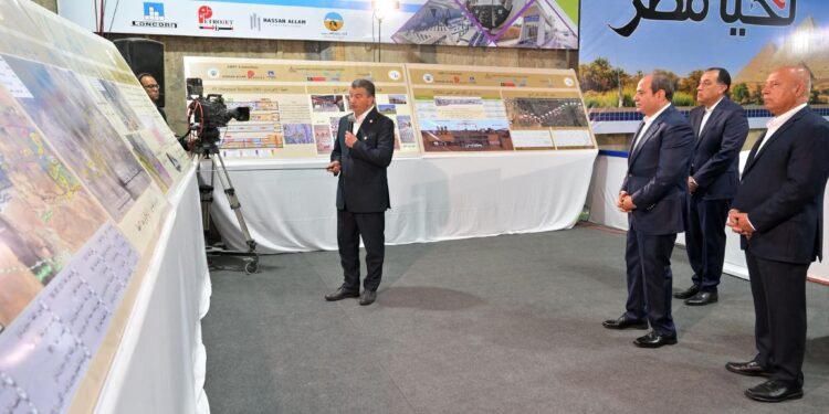 السيسي يتفقد أعمال حفر الخط الرابع للمترو ويطلق استكمال النفق بمحطة الأهرامات