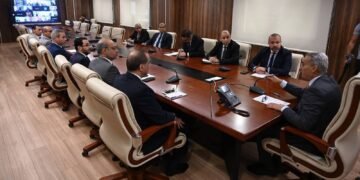 رئيس جهاز حماية المستهلك يوجه بإستمرار رفع درجة الجاهزية وتشديد الرقابة الميدانية لحركة تداول وأسعار السلع بالأسواق