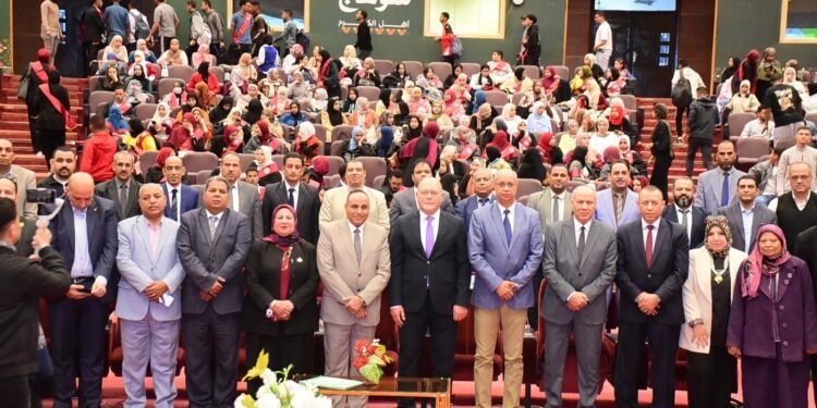 حصول جامعة سوهاج على المركز الأول على مستوى الجامعات المصرية في أنشطة خدمة المجتمع و تنمية البيئة