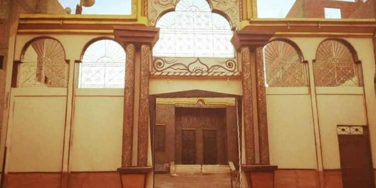 “آل عبد الحميد” بسوهاج.. أصالة الأجداد وطموح الأحفاد في نموذج ابنهم البار ” الاعلامي محمد عاشور ابو عبد الحميد “