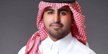 عبدالعزيز عثمان التميمي.. صوت جديد في عالم السوشيال ميديا