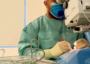 أجري الجراحة وكأن كل عين هي عيني”: معايير سلامة المرضى الصارمة في طب العيون الحديث مع دكتور شريف إكرام ​”Operate Like Every Eye Is Your Own”: The Uncompromising Patient Safety Standards in Modern Ophthalmology with Dr Sherif Ekram (Mr Sherif Ekram)