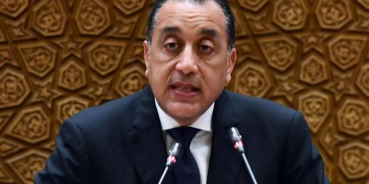 رئيس الوزراء يهنئ فخامة رئيس الجمهورية بمناسبة عيد العمال