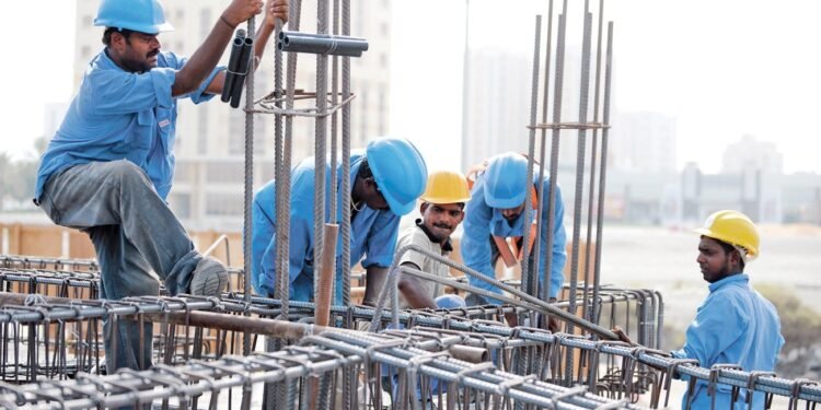 في عيد العمال داليا الحزاوي : عمال مصر ركيزة التنمية.. وغرس قيمة العمل في الأبناء يبني المستقبل