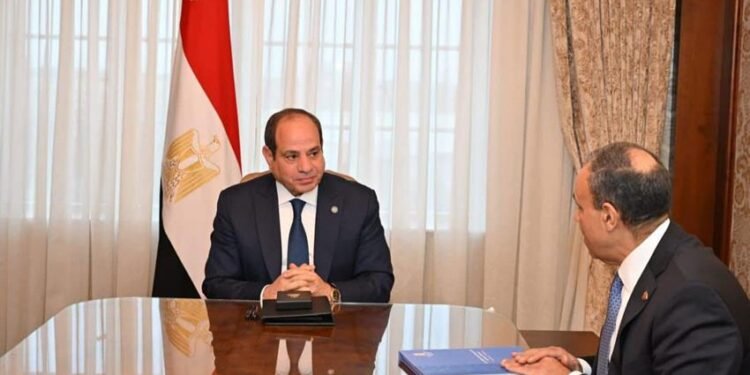 السيسي وعبد العاطي يستعرضان جهود مصر لاحتواء التصعيد الإقليمي ودعم الجاليات بالخارج