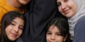 أب يذبـ.ـح أولاده الأربعة ويرسل صورهم للأم انتقـ.ـاما منها