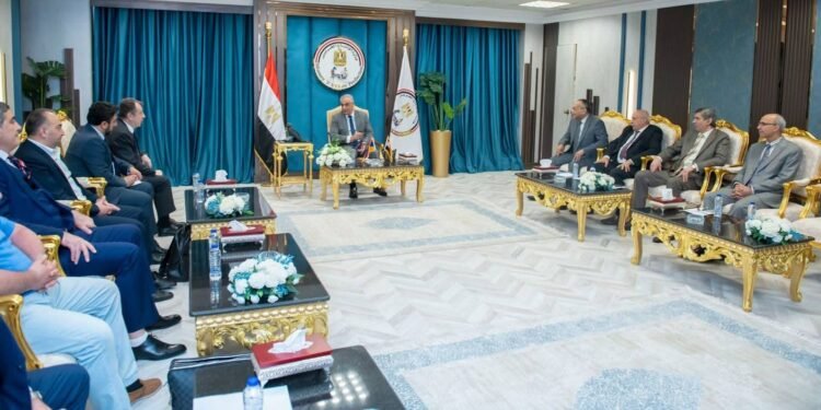 وزير إنتاج الحربي يبحث مع “سفير جمهورية أرمينيا” أوجه التعاون المشترك بين الجانبين في مجال الصناعات الدفاعية
