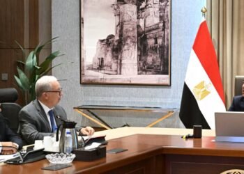 رئيس الوزراء يتابع مستجدات القيد المؤقت للشركات الحكومية في البورصة وموقف تحديث وثيقة سياسة ملكية الدولة