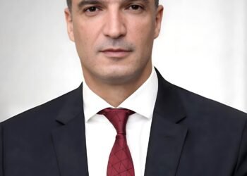 وزير الصناعة يتجه إلى جمهورية تتارستان الروسية للمشاركة في فعاليات المنتدى الاقتصادي الدولي “روسيا – العالم الإسلامي: قازان 2026”