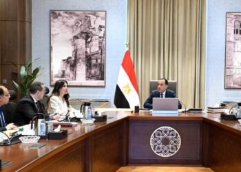 رئيس الوزراء يُتابع موقف سداد مستحقات هيئة المجتمعات العمرانية الجديدة لدى عدد من الوزارات والجهات