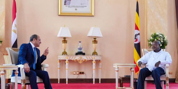 السيسي وموسيفيني في عنتيبي: تأكيد على تعزيز التعاون في الزراعة والري والمياه ودعوة أوغندا لقمة الاتحاد الأفريقي 2026