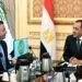 رئيس الوزراء يتابع مع وزير التموين استعدادات استقبال العيد الأضحى المبارك