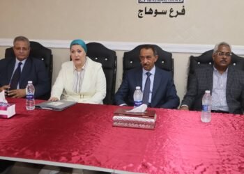 رئيسة القومي للطفولة والأمومة ومحافظ سوهاج يفتتحان فرع المجلس بالمحافظة ويدشنان عددًا من المبادرات لتعزيز صحة وحماية الأطفال