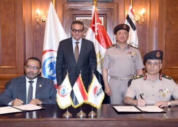 القوات المسلحة توقع بروتوكول تعاون مع وزارة الصحة والسكان وتفتتح مركز الباثولوجى بمعامل القوات المسلحة للبحوث الطبية وبنك الدم