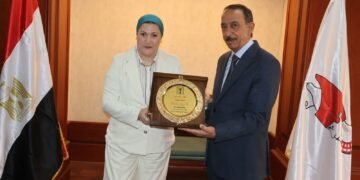 رئيسة المجلس القومي للطفولة والأمومة ومحافظ سوهاج يفتتحان فرع المجلس بالمحافظة