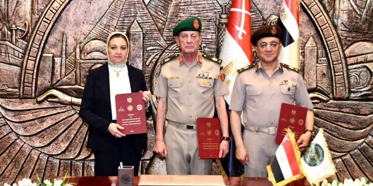 الأكاديمية العسكرية المصرية توقع بروتوكول تعاون مع إدارة الخدمات الطبية وجامعة عين شمس