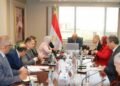 وزير الكهرباء والطاقة المتجددة يبحث مع وفد البنك الدولي سبل دعم وتعزيز الشراكة والتعاون في مجالات دعم وتقوية الشبكة الموحدة